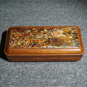 Handcarved rosewood Glasses case, exquisite and unique, gift, can be used image 2