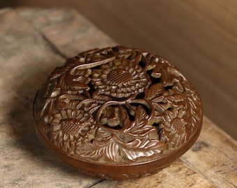 Handmade copper sunflower incense burner and incense burner, exquisite design, rare statues,furniture decoration, worth collecting and using