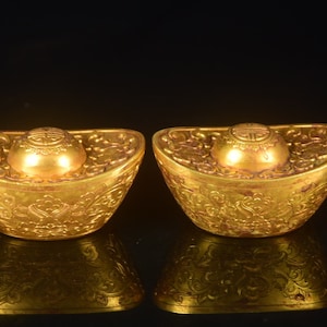 手作りの精巧で希少な純銅の金メッキの元宝像の装飾品