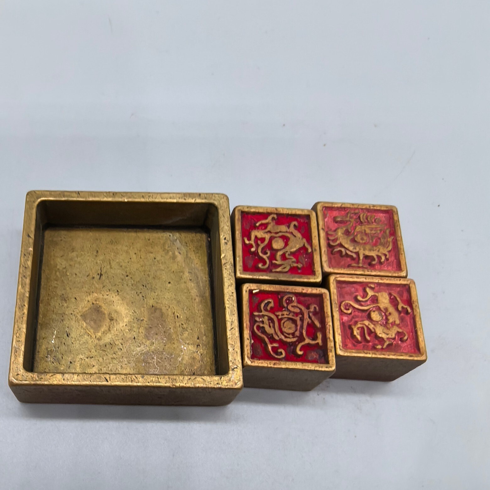 中国のアンティークの手作りの銅の彫刻された絶妙な模様の印章は