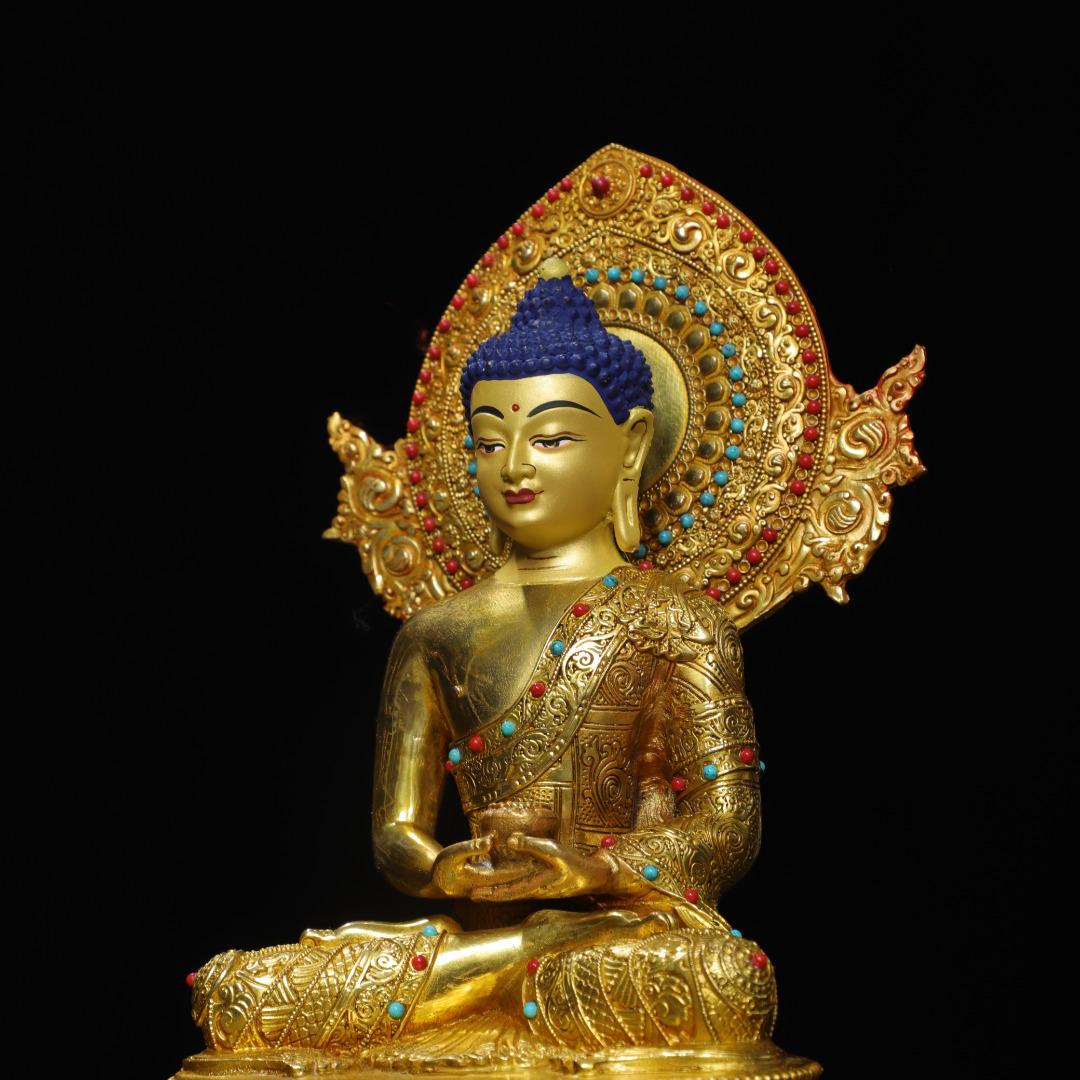 中国の骨董品、精巧な銅製銅鍍金釈迦牟尼仏像の装飾品、収集して使用 