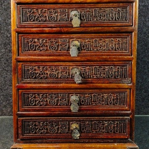 Chinese handmade carved rosewood five bucket cabinet decoration, desktop creative decoration, collection, and use