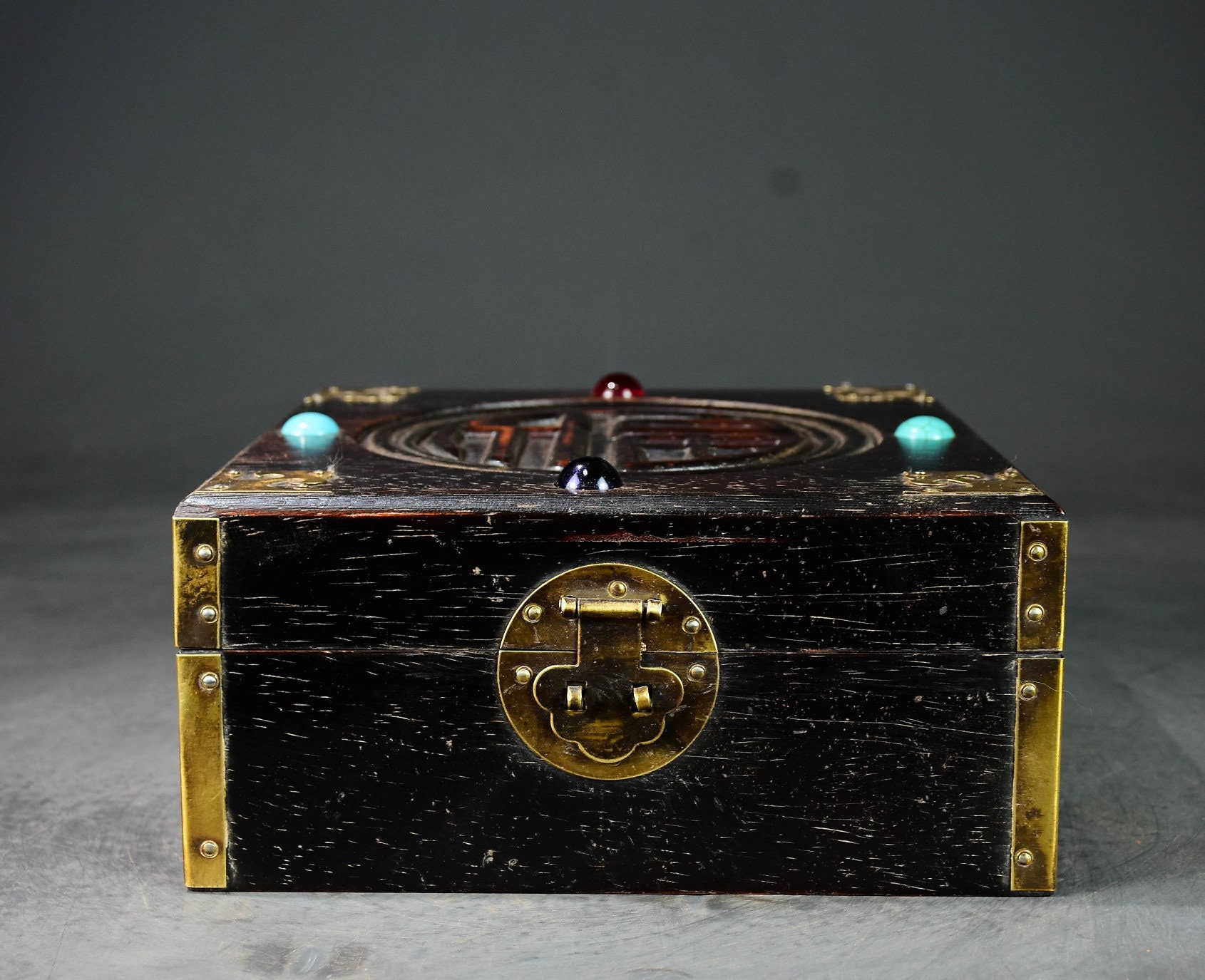 骨董品です！ 手彫りの白檀象嵌宝石フージ収納ボックス/ジュエリーボックス、ホーム