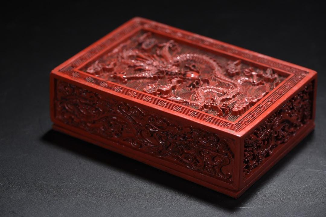 中国の手彫り漆器の龍の模様の箱飾りコレクション、ユニークで珍しい
