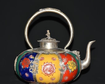 Chinese handmade carved Tibetan silver wrapped porcelain pumpkin pot,exquisite and rare,exquisite craftsmanship,decoration of furniture