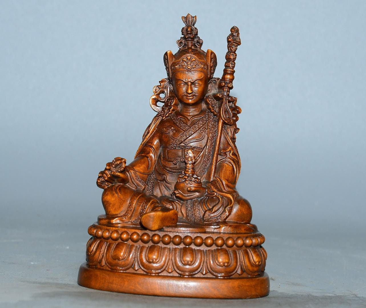 珍しい中国産の箱木製手彫り仏像ネツケコレクターズアイテム 仏像 田黄