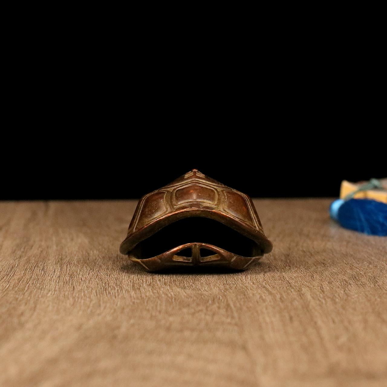 ブロンズ製の亀の甲羅の彫像の装飾品、ティーペット、ユニークな