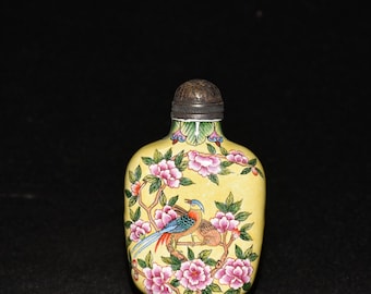 Bronze flower and bird pattern snuff bottle,copper ornaments,hand carved,unique design,furniture/desktop decoration,collecting and using