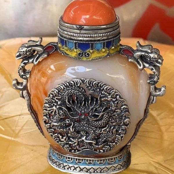 Tibetan silver inlaid agate dragon patterned snuff bottle/small bottle,handcrafted,exquisite and unique,tabletop decoration,can be collected