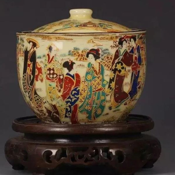 Chinesische alte handgefertigte geschnitzte Figurengläser, Jingdezhen-Porzellanornamente, Tabletop-Ornamente, selten und einzigartig, es lohnt sich, sie zu sammeln und zu verwenden