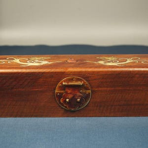 Chinese handmade carved rosewood dragon pattern box/jewelry box ornament, precious and rare, desktop decoration, worth collecting