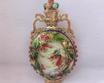 Chinese handmade copper inlaid gemstone dragon pattern snuff bottle,furniture decoration,rare shape,can emit light,collecting and using