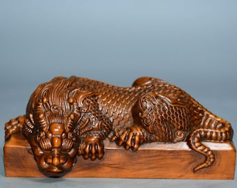 Chinese handmade carved boxwood animal statue ornament, exquisite and rare wood carving, furniture decoration, worth collecting and using