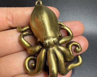 Decoración de estatua de pulpo de bronce, talla china hecha a mano, decoración de mascota de té de cobre, decoración de llavero, diseño raro y único