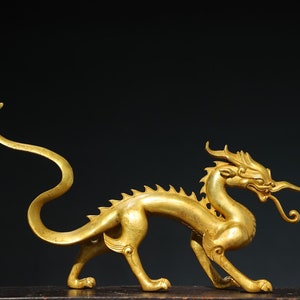 Chinese handmade carved bronze dragon statue ornaments,finely crafted,copper zodiac statues,precious and rare,worth collecting and using