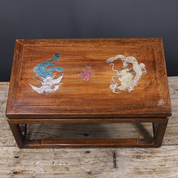 Chinese rosewood dragon and phoenix pattern table, flower rack, ancient and precious, unique and beautiful, can be collected and used