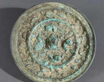 中国 銅鏡？深彫り 銅器 時代物 レア アンティーク 古物 詳細不明 中国 銅鏡？深彫り 銅器 時代物 レア アンティーク 古物 詳細不明 中国