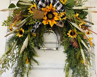 Black and White Checkered Ribbon Horse Wreath with Sunflowers - Country Wreath with Choice of Horseshoe, Western or English Stirrup