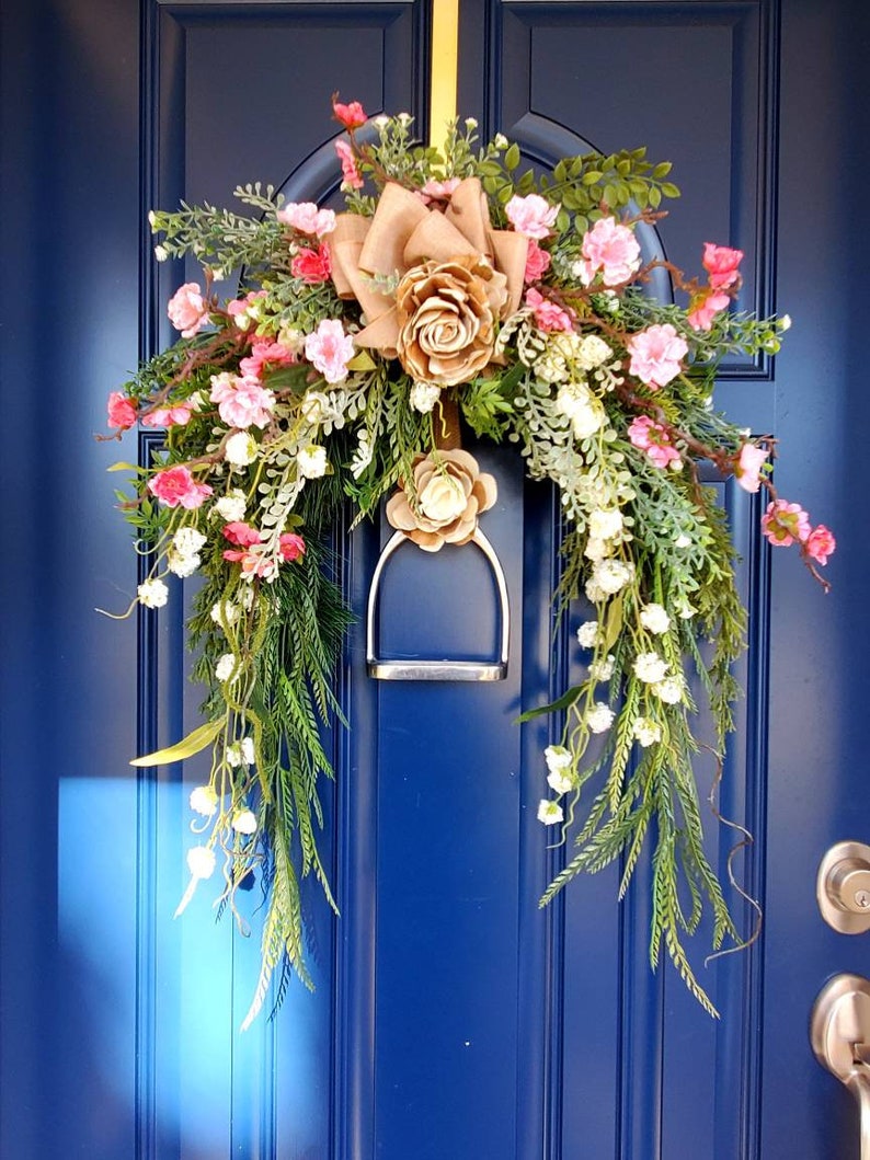 Deluxe Crescent Swag Stirrup Wreath Custom Color Stirrup Etsy