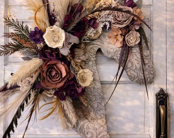 Decorazione da parete o ghirlanda con testa di cavallo in legno color viola pallido autunnale, ispirata al Sud-ovest americano - Cavallo Mustang - Arte equestre multimediale - Regalo per amanti dei cavalli