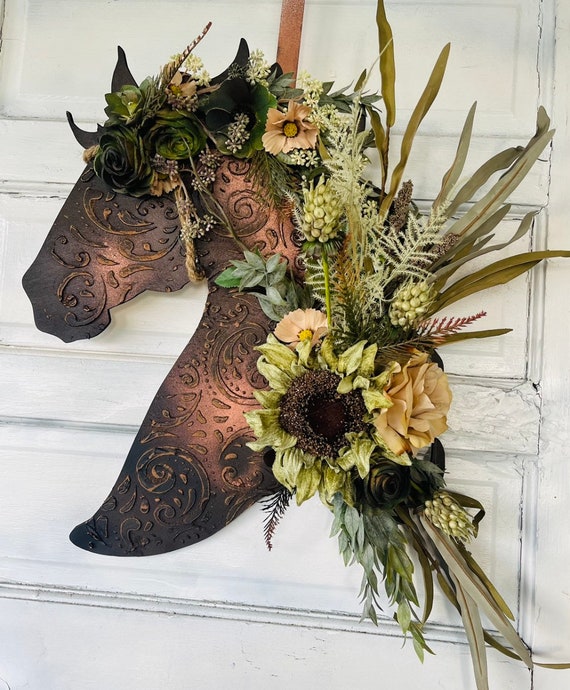 Weihnachtskranz Bauernhaus Mit Pferdekopf - Kiefernkranz Mit Beeren Holzdeko S