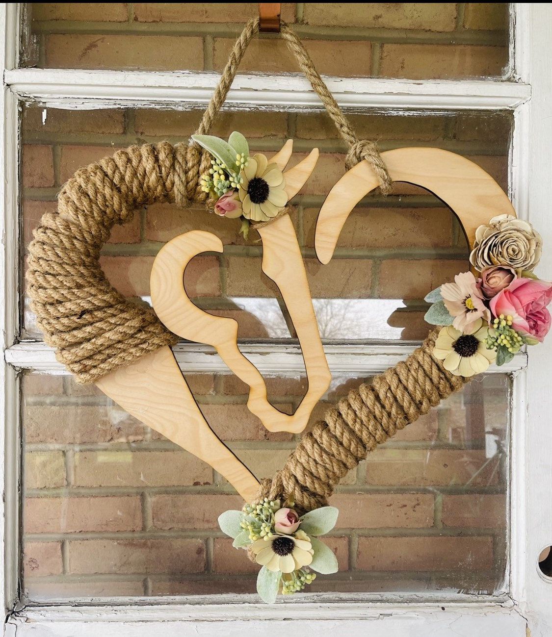 Deroro Just Married Wood Door Sign - Floral Rose Heart Wreath For Front Porch, Wedding & Home Decor