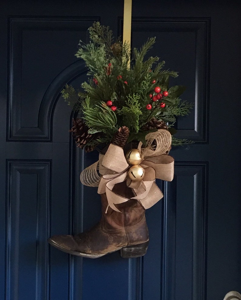 Rustic Cowboy Boot Christmas Wreath Rustic Boot Centerpiece Etsy