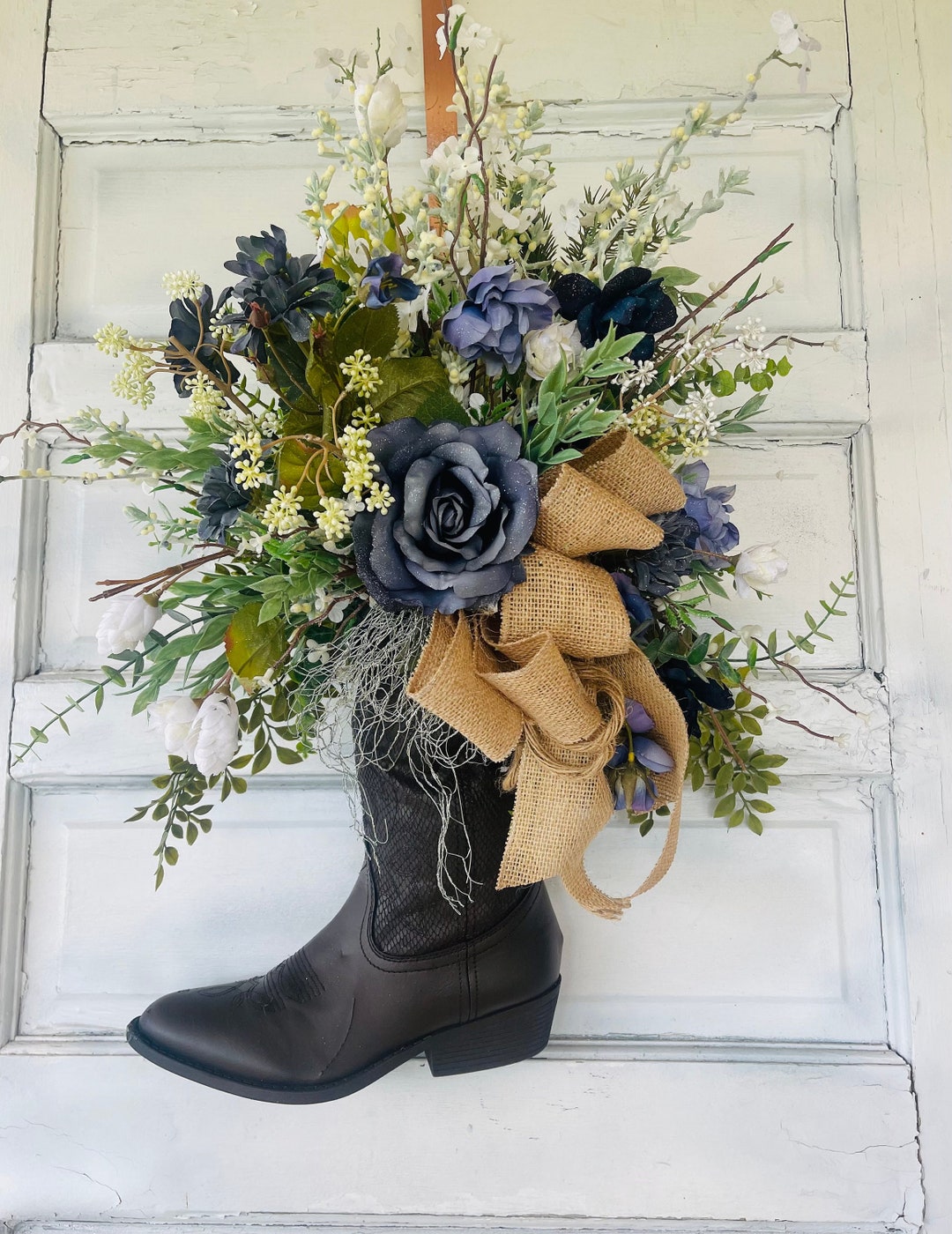 Cowboy Boot Spring Wreath With Chicken Wire Bow - Cowgirl Summer Wreath ...