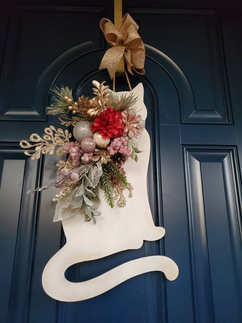 Kitty Cat Christmas door hanger. Cat lovers Christmas wreath. Etsy