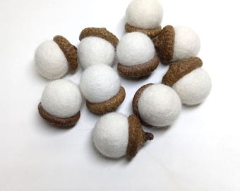 Set of 10 natural white or red felted wool real acorn ornaments christmas wedding decor holiday table decor
