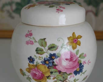 Vintage Sadler Floral with pink roses Ginger Jar