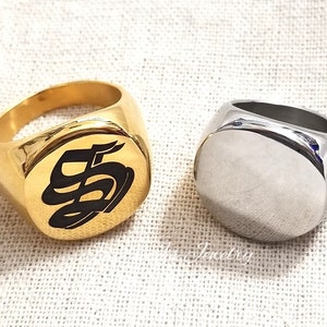 Round Signet Ring, Men's Signet Ring, Personalized Ring for Him, Silver Initial Signet Ring, Gold Signet Ring, Engraved Signet Ring