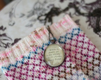 Patrón de tejido de calcetín de té con Hermione, Fair Isle, trenzado, punto de color