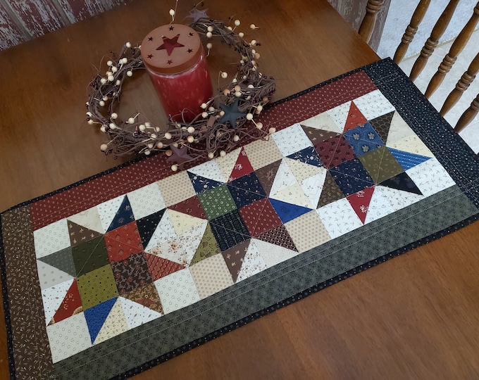 Quilted Table Runner / Quilted Star Table Runner /quilted Farmhouse