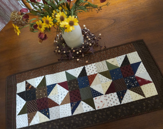 Quilted Table Runner / Quilted Star Table Runner /quilted Farmhouse