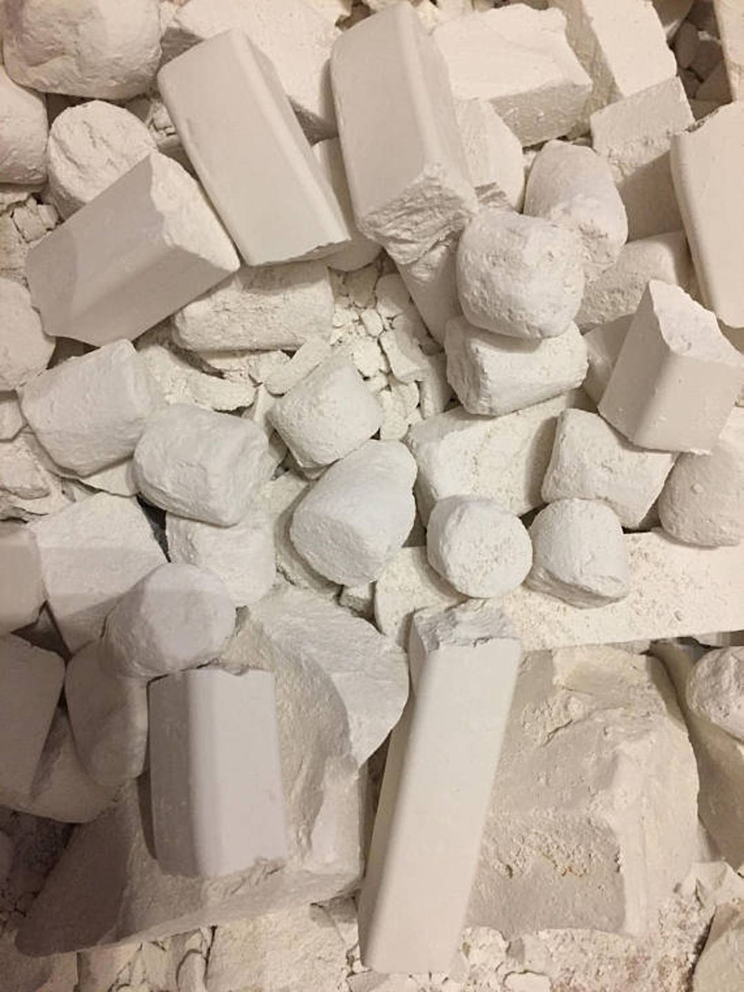 Mix of Chalks 200 Gram 2 Lb Edible Chalk Best Price and Quality Free