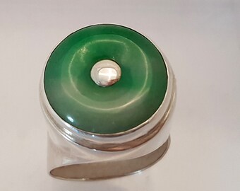 Round jade ring adjustable