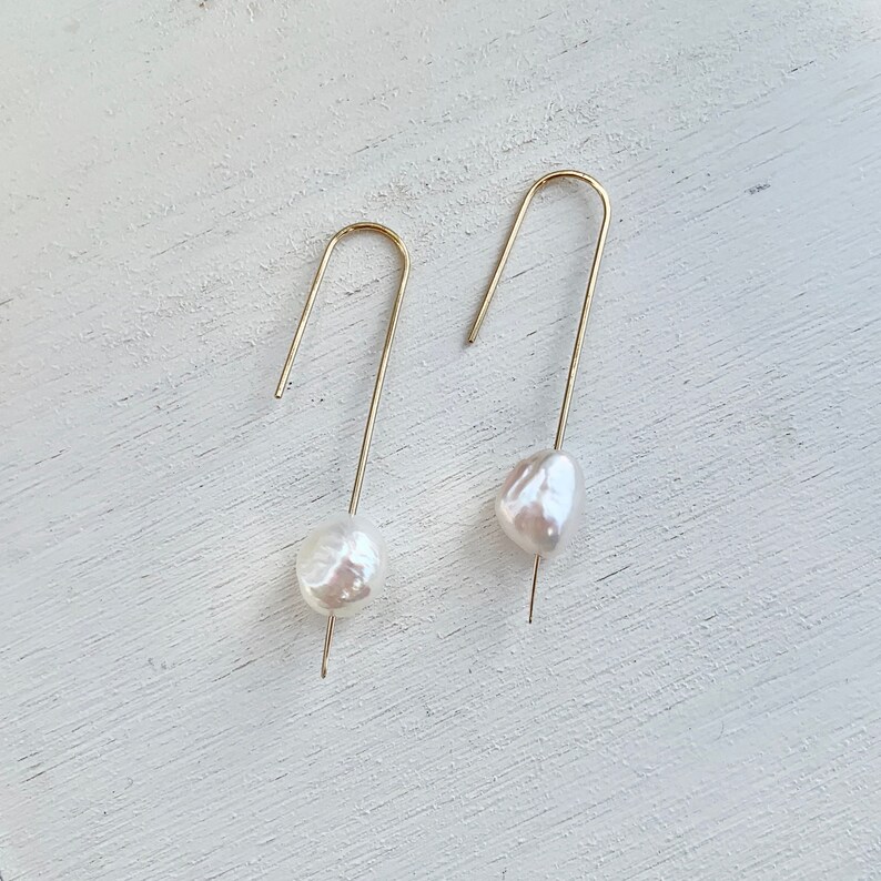 •DEEP DROP THREADER• pearl + silver earrings