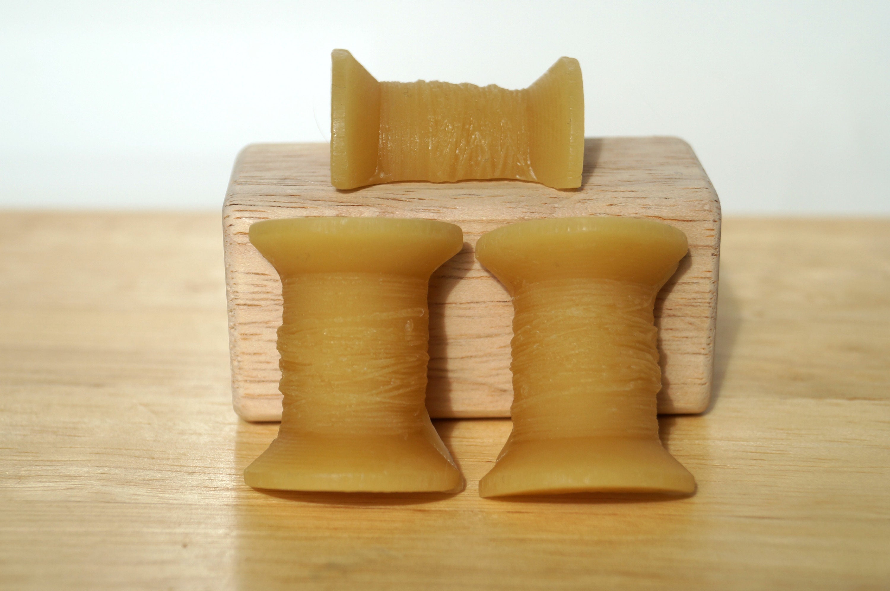 Beeswax Thread Conditioner Thread Spools Thread Wax Beeswax Etsy