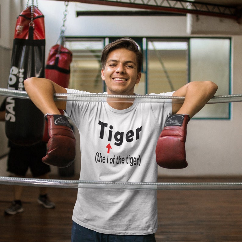 Eye of the tiger pun t-shirt. Sarcastic humor dad jokes shirt. image 1