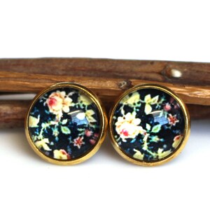 FLORAL Stud Earrings - Gold Earrings - Stud Earrings - Vintage Earrings - Black and Gold - 12mm Studs - Gifts for Her - Gold Stud Earrings