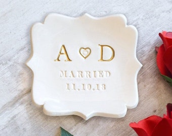 Personalize Wedding Ring Dish Custom Pottery Anniversary Gifts for Couple, Gold Monogram Plate, Promise Ring Tray, Daughter Engagement Gifts