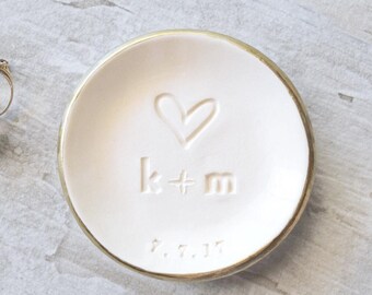 Custom Pottery Wedding Ring Dish Personalized Couples Gift, 9th Anniversary Gift, Monogram Plate, Engagement Gift for Couple, Ceramic Tray