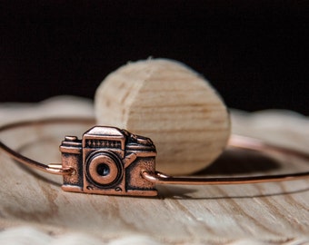 Shutterbug/Camera Bangle/Camera Bracelet/Copper/Rose Gold Steampunk Jewelry/Photographer Jewelry/Camera Bangle Bracelet/Adventure Bracelet