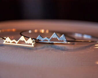 Mountains bangle bracelet/Rocky Mountains/Travel Jewelry/Rose Gold/Yellow Gold & Silver/Adventure Fun/For the traveller with everything!
