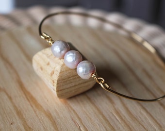 Genuine PINK freshwater pearls and gold bangle,Bridal pearl bracelet,Bridesmaid gift,Minimalist jewelry, beach wedding, summer jewelry