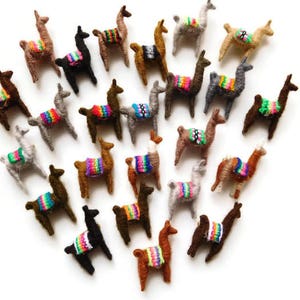 Party Favors Wedding, Llama Pins, Thank you Gift Ideas, Lot of 20 pieces