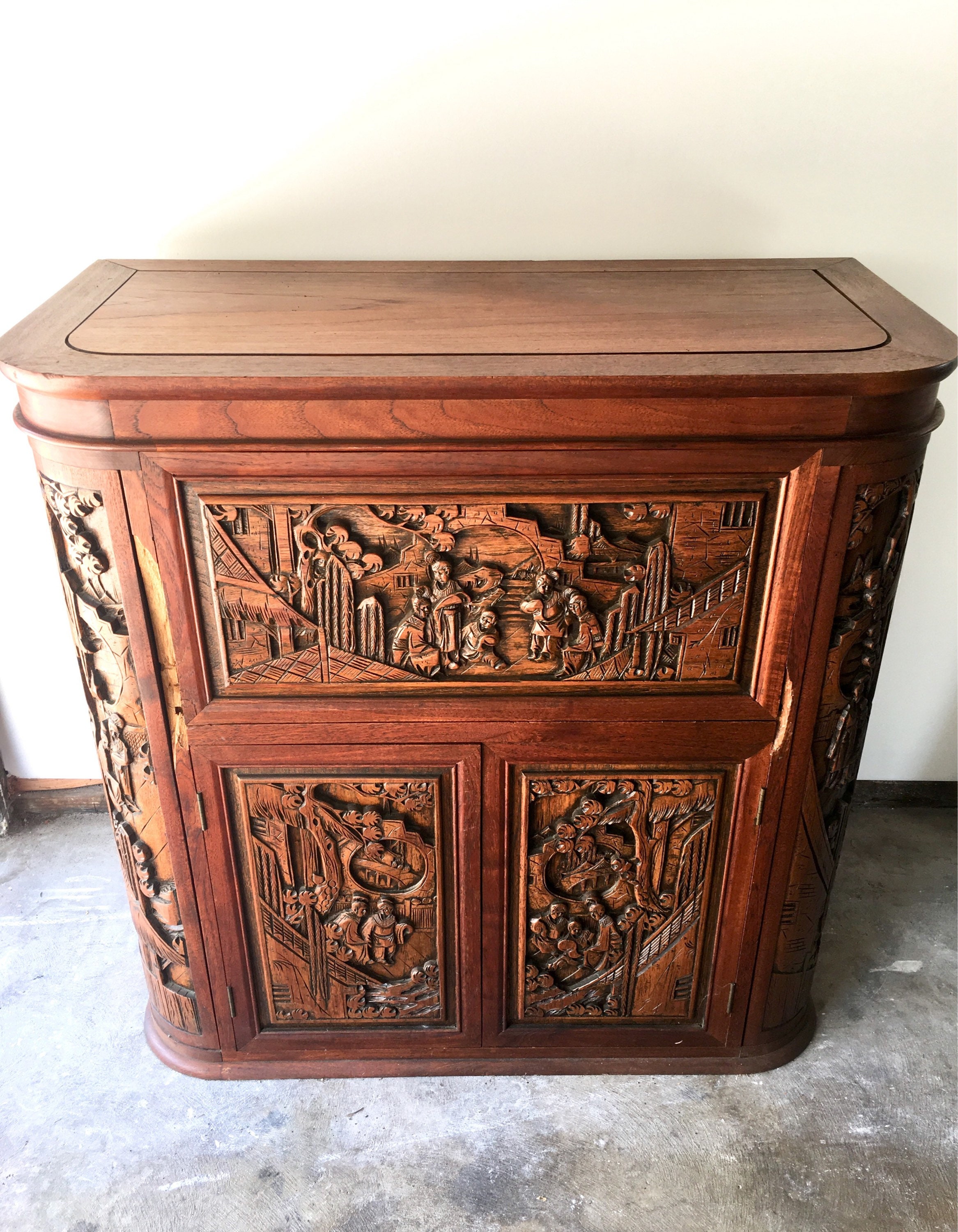 Oriental 2024 bar cabinet