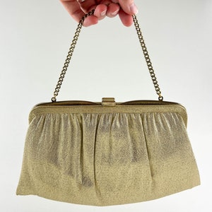 Vintage 1960s Gold Lamé Handtasche, Vintage 60s Metallic Gold Geldbörse, Wandelbar zur Clutch, 60er Henkeltasche, Vintage 60s Abendhandtasche