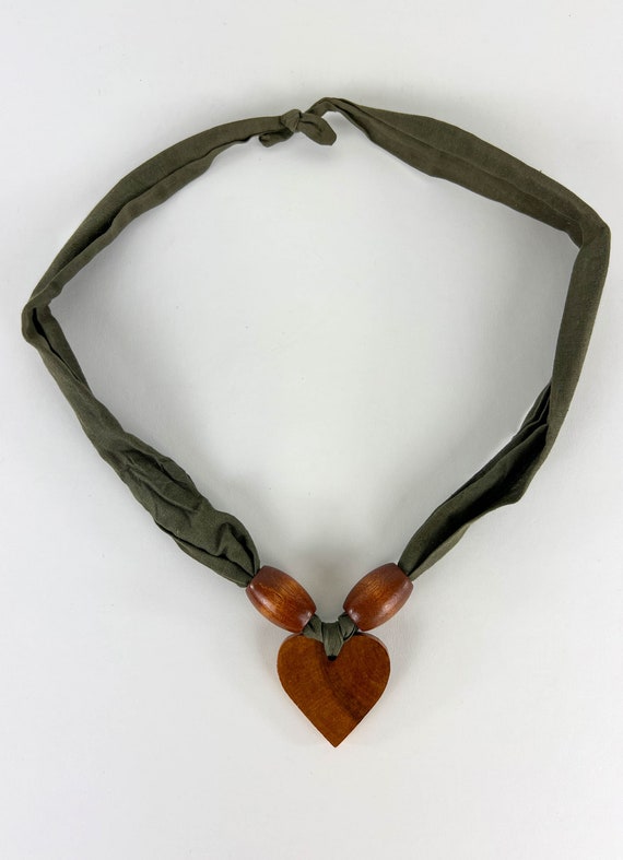 Vintage 1990s Wood and Textile Heart Necklace, 90… - image 7